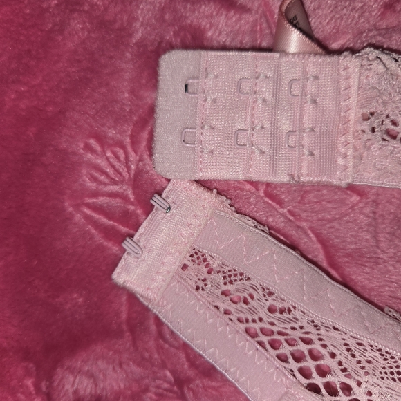 Juicy Couture ~ Womens Push Up Bra Light Pink Padded Underwire Nylon Lace ~ 36C - Picture 5 of 6